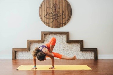 Yoga Duruşları - Maksikangasana